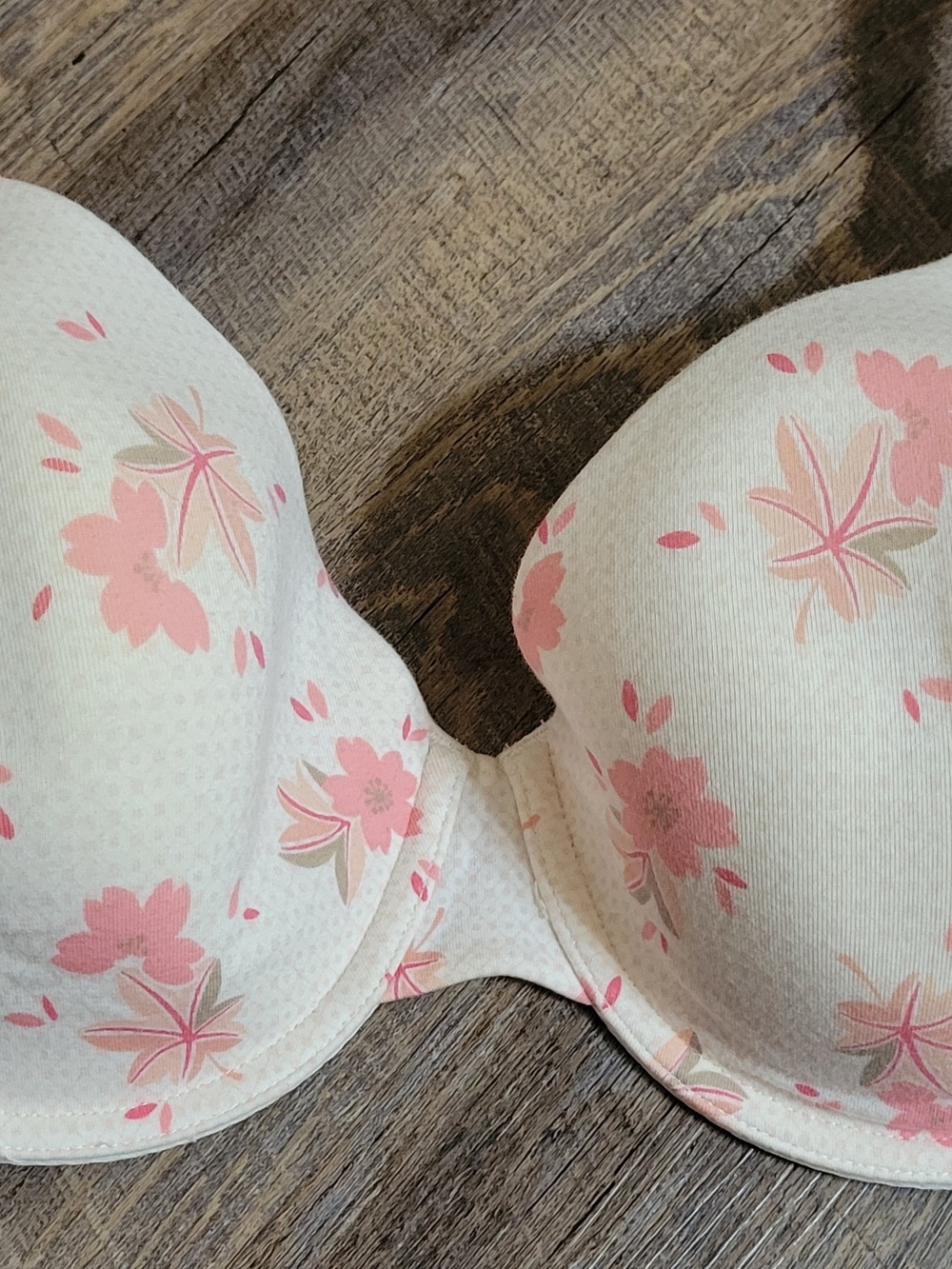 Victoria's Secret Cream Bra with Light Pink Floral Print Victoria Secret